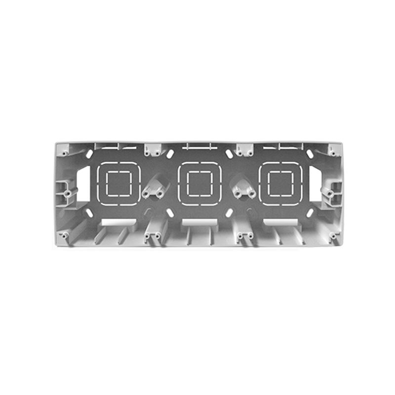PRIME 3 GANG SURFACE MOUNTING BOX IP20 WHITE 1000118201