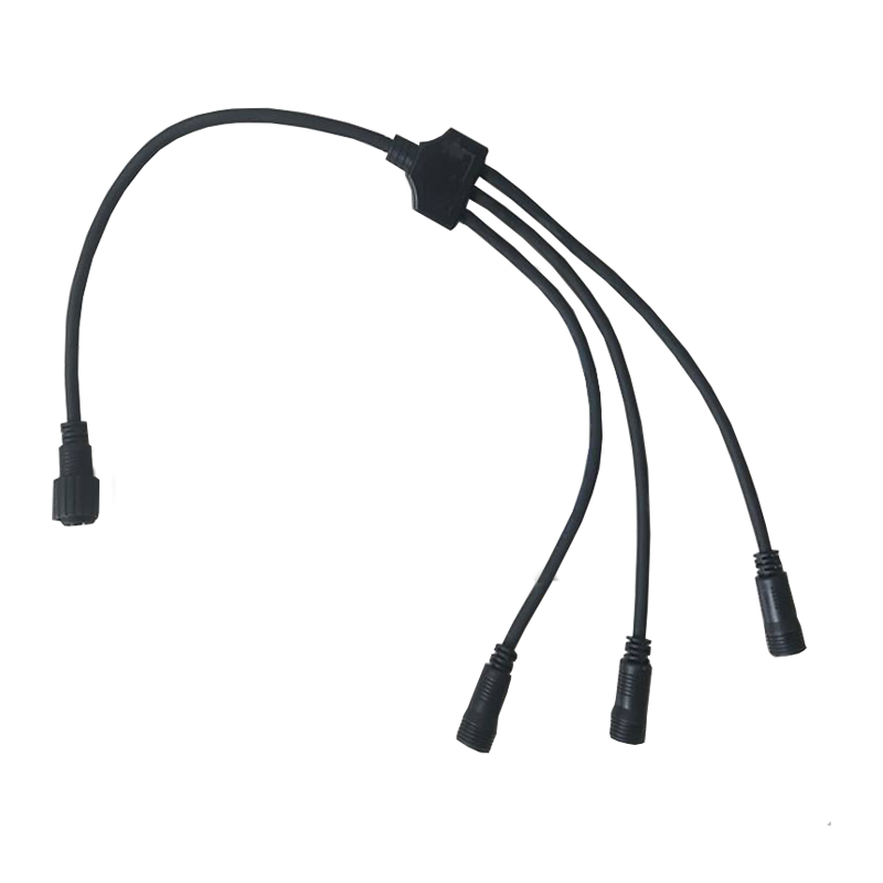 ^ CABLE CONNECTOR FOR MOTIF 2-WIRE ROPE LIGHT (1 TO 3), IP44, 0.5m XCONR3OUT