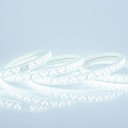LED TAPE 10M 14,4W 220-240V 3000K IP65 PLUS 145-70452 LED TAPE 10M 14,4W 220-240V 3000K IP65 PLUS 145-70452