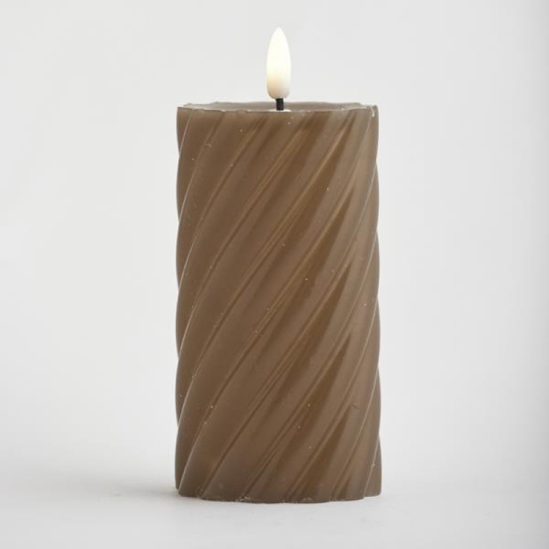 BATTERY OPERATED CANDLE, WITH FLAME, BROWN, WITH TIMER, 7x16cm 147-15106