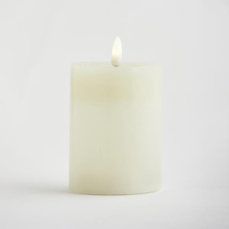 BATTERY OPERATED CANDLE, WITH FLAME, WHITE, WITH TIMER, 7x10cm 147-15117