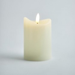 BATTERY OPERATED CANDLE, WITH FLAME, WHITE WITH TIMER, 7x15cm 147-15122