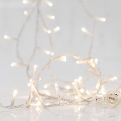 LINE, 100 LED 3mm, 31V ADAPTOR, CONNECTOR UNTIL 3, TRANSPARENT WIRE, DAYLIGHT LED PER 5cm, LEAD WIRE 3m, IP44 600-11323